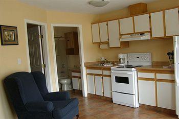 Desert Surfside Waterfront Accommodations Osoyoos Dış mekan fotoğraf
